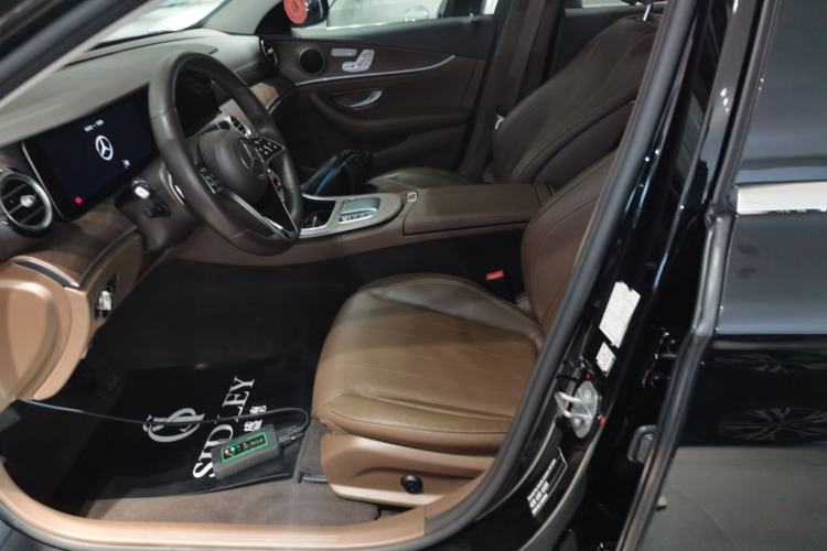 Used Mercedes-Benz E-Class 2023 Updated E 300 L Fashion Edition Left Front Seat