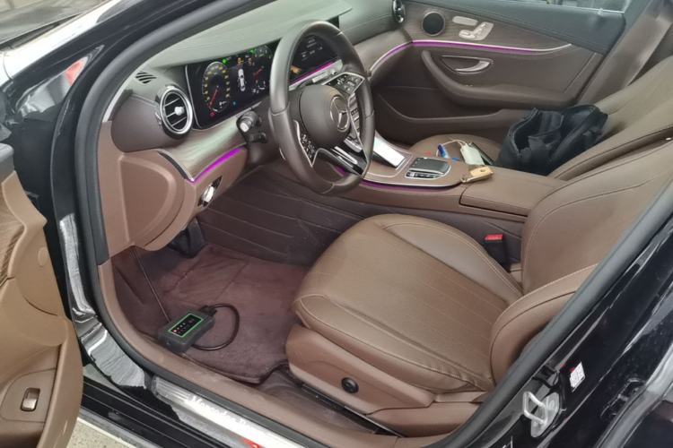 Used Mercedes-Benz E-Class 2023 Updated E 300 L Fashion Edition Left Front Seat