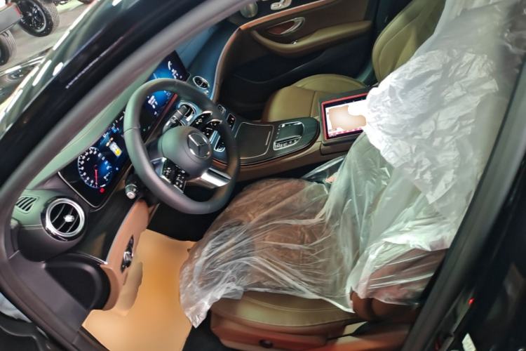 Used Mercedes-Benz E-Class 2023 Restyled E 300 L Sport Luxury Edition Left Front Seat