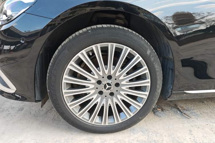 Used Mercedes-Benz E-Class 2023 E 300 L Stylish Model Left Front Wheel Hub