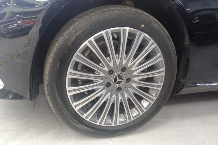 Used Mercedes-Benz E-Class 2023 Updated E 300 L Fashion Edition Left Front Wheel Hub