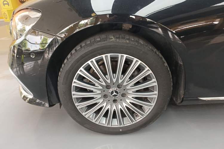 Used Mercedes-Benz E-Class 2023 E 300 L Stylish Model Left Front Wheel Hub