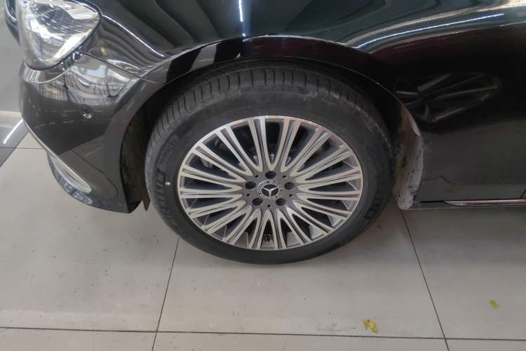 Used Mercedes-Benz E-Class 2023 Updated E 300 L Fashion Edition Left Front Wheel Hub