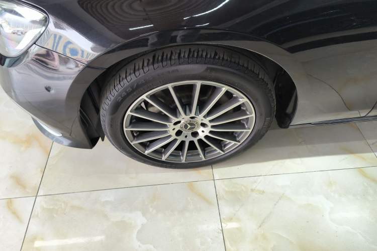 Used Mercedes-Benz E-Class 2023 E 260 L Left Front Wheel Hub