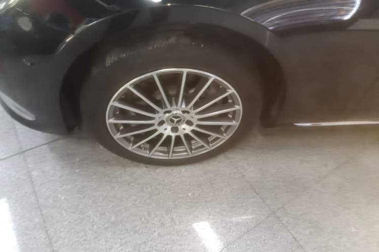 Used Mercedes-Benz E-Class 2023 E 260 L Left Front Wheel Hub