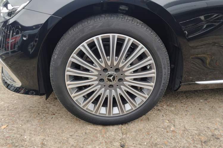Used Mercedes-Benz E-Class 2023 Updated E 300 L Fashion Edition Left Front Wheel Hub