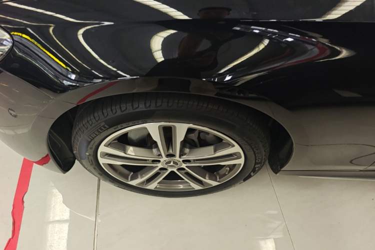 Used Mercedes-Benz E-Class 2023 Restyled E 260 L Sport Edition Left Front Wheel Hub