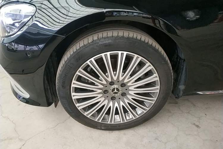 Used Mercedes-Benz E-Class 2023 Updated E 300 L Luxury Edition Left Front Wheel Hub