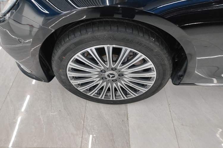 Used Mercedes-Benz E-Class 2023 E 260 L Left Front Wheel Hub