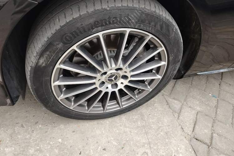 Used Mercedes-Benz E-Class 2023 E 260 L Left Front Wheel Hub