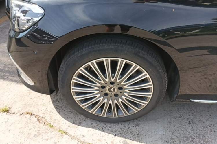 Used Mercedes-Benz E-Class 2023 Updated E 300 L Fashion Edition Left Front Wheel Hub