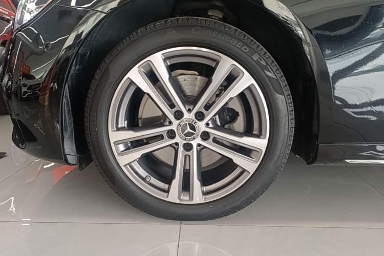 Used Mercedes-Benz E-Class 2023 E 260 L Sport Edition Left Front Wheel Hub