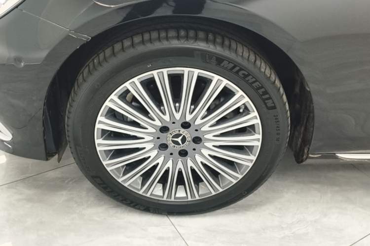 Used Mercedes-Benz E-Class 2023 Updated E 300 L Fashion Edition Left Front Wheel Hub