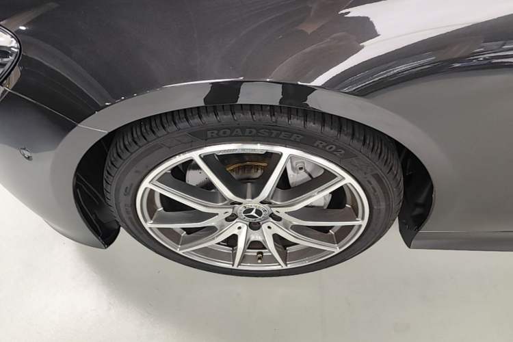 Used Mercedes-Benz E-Class 2023 E 260 Coupe Left Front Wheel Hub