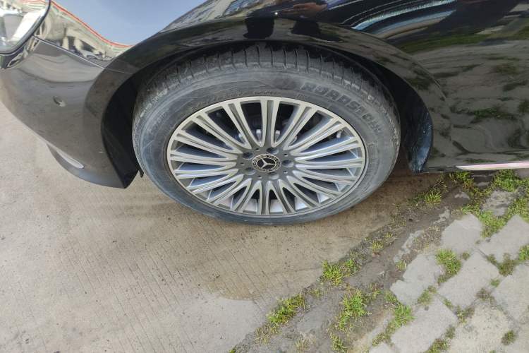 Used Mercedes-Benz E-Class 2023 E 300 L Stylish Model Left Front Wheel Hub