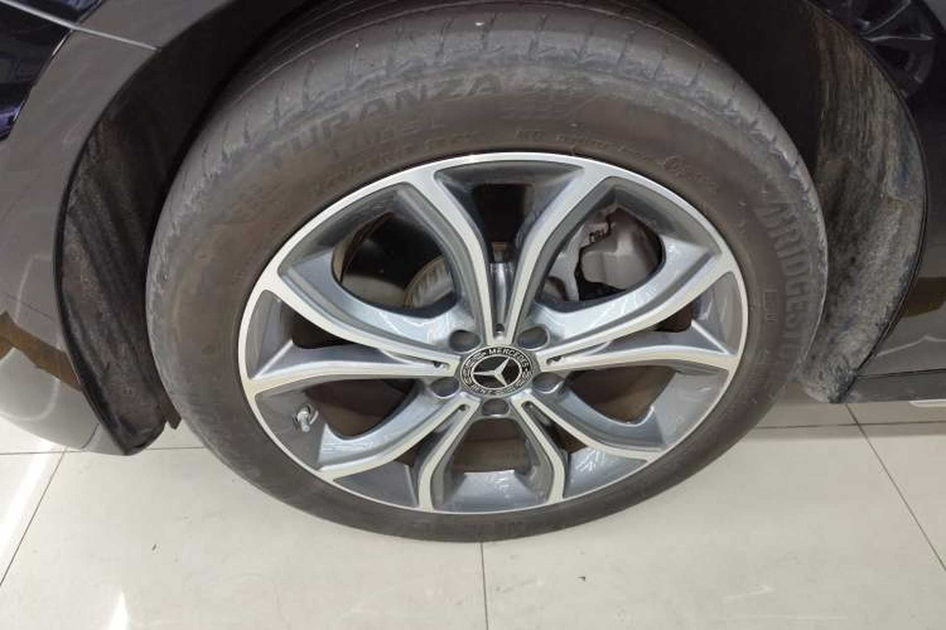 Used Mercedes-Benz E-Class 2023 Restyled E 300 L Sporty and Stylish Edition Left Front Wheel Hub