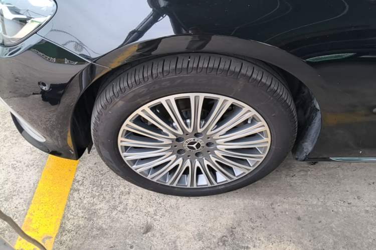 Used Mercedes-Benz E-Class 2023 E 300 L Luxury Model Left Front Wheel Hub