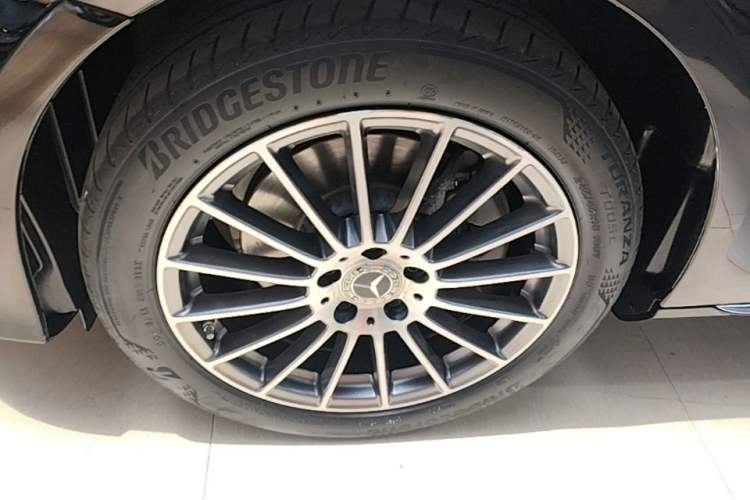 Used Mercedes-Benz E-Class 2023 E 260 L Left Front Wheel Hub