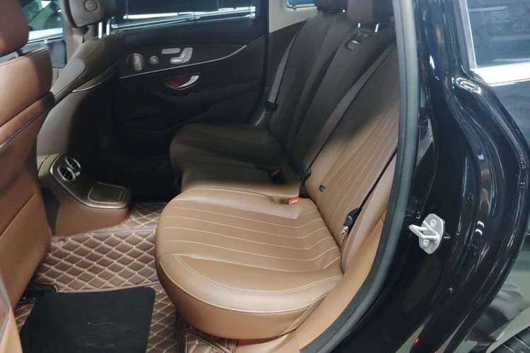 Used Mercedes-Benz E-Class 2023 E 300 L Luxury Model Left Rear Seat