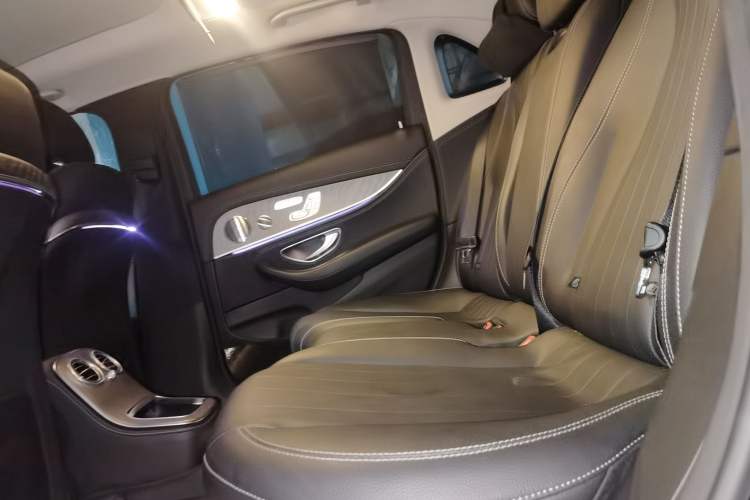 Used Mercedes-Benz E-Class 2023 E 300 L Sport Luxury Edition Left Rear Seat