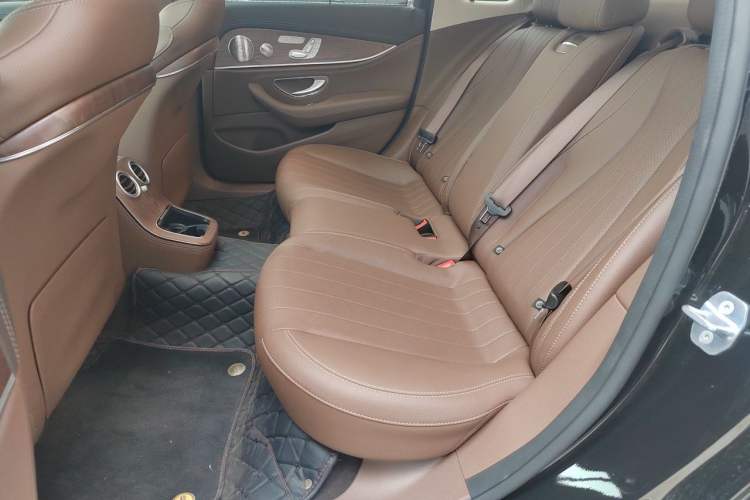 Used Mercedes-Benz E-Class 2023 E 300 L Sport Luxury Edition Left Rear Seat