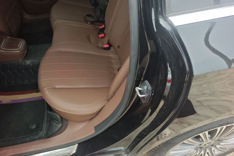 Used Mercedes-Benz E-Class 2023 E 300 L Stylish Model Left Rear Seat