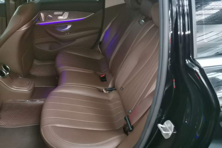 Used Mercedes-Benz E-Class 2023 Updated E 300 L Luxury Edition Left Rear Seat