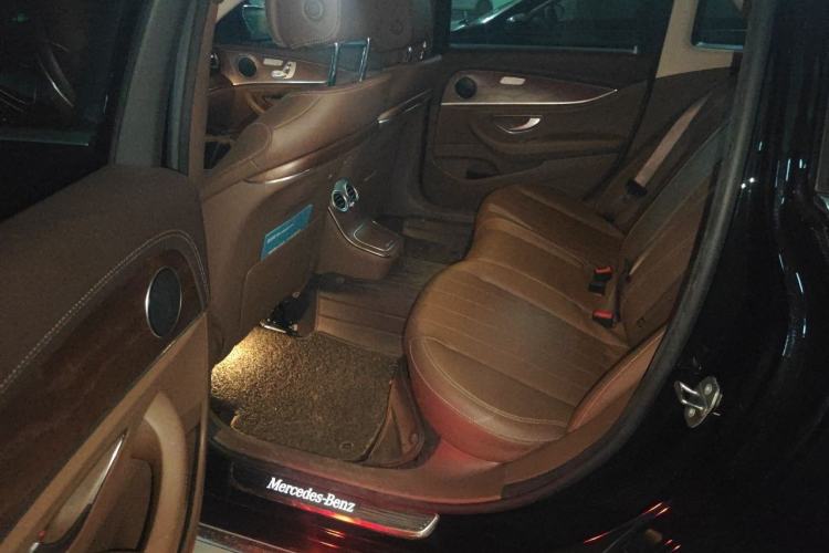 Used Mercedes-Benz E-Class 2023 Updated E 300 L Fashion Edition Left Rear Seat