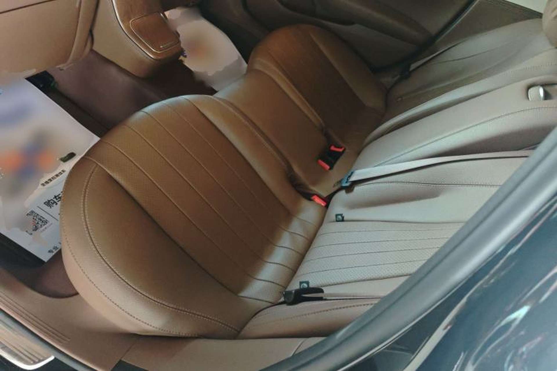 Used Mercedes-Benz E-Class 2023 Updated E 300 L Luxury Edition Left Rear Seat