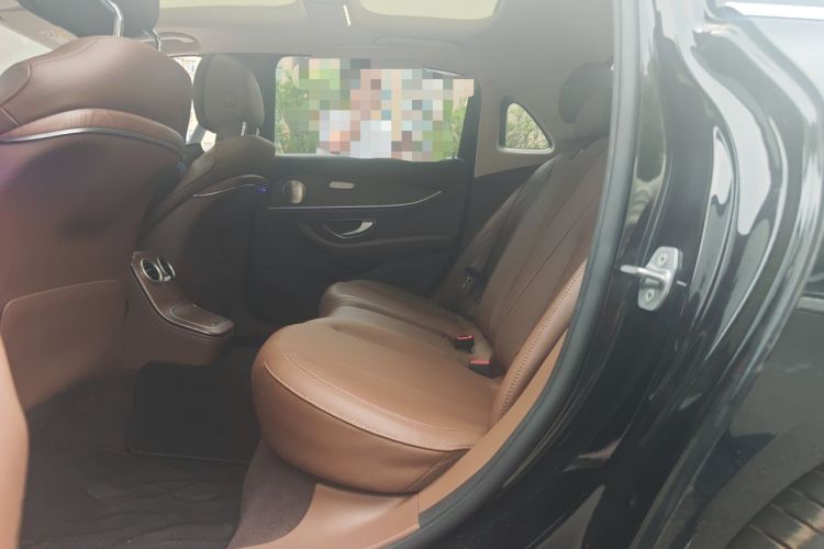 Used Mercedes-Benz E-Class 2023 Updated E 300 L Fashion Edition Left Rear Seat
