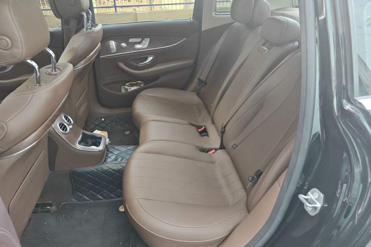 Used Mercedes-Benz E-Class 2023 Updated E 300 L Luxury Edition Left Rear Seat
