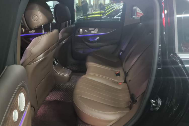 Used Mercedes-Benz E-Class 2023 Updated E 300 L Luxury Edition Left Rear Seat