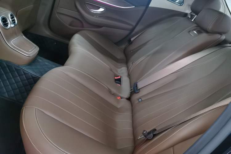 Used Mercedes-Benz E-Class 2023 Updated E 300 L Luxury Edition Left Rear Seat