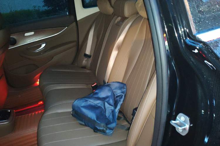 Used Mercedes-Benz E-Class 2023 Facelift E 260 L Left Rear Seat