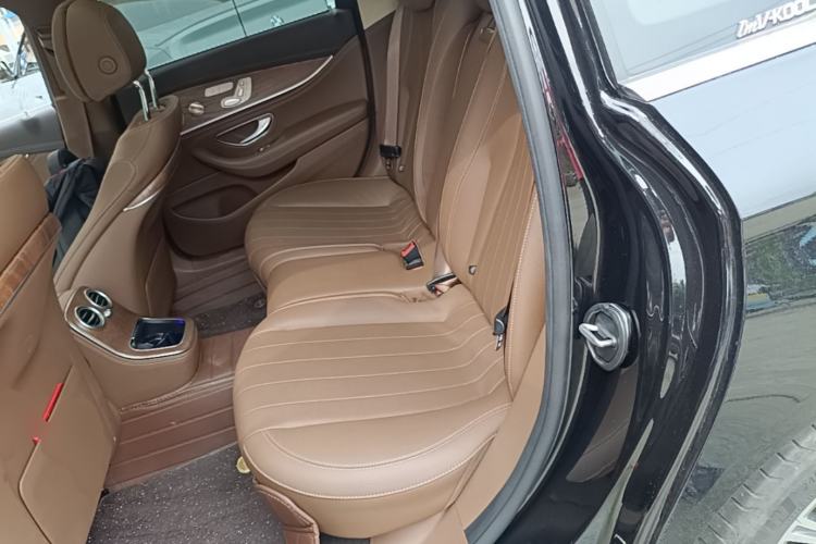 Used Mercedes-Benz E-Class 2023 E 300 L Luxury Model Left Rear Seat