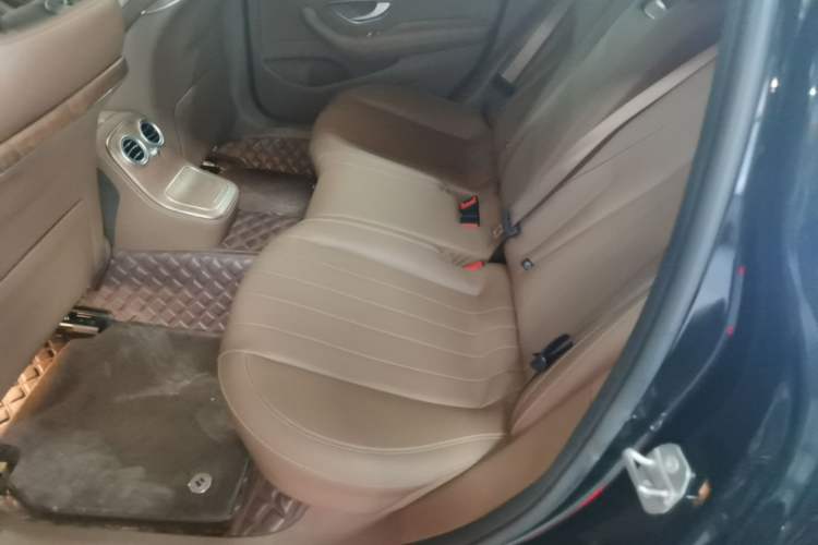 Used Mercedes-Benz E-Class 2023 Updated E 300 L Luxury Edition Left Rear Seat