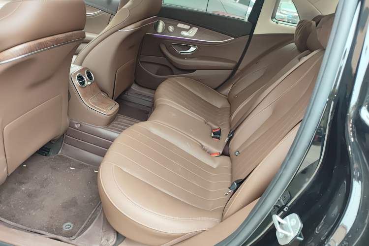 Used Mercedes-Benz E-Class 2023 Updated E 300 L Luxury Edition Left Rear Seat