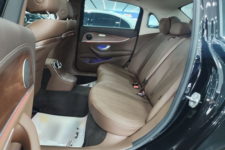 Used Mercedes-Benz E-Class 2023 Updated E 300 L Fashion Edition Left Rear Seat