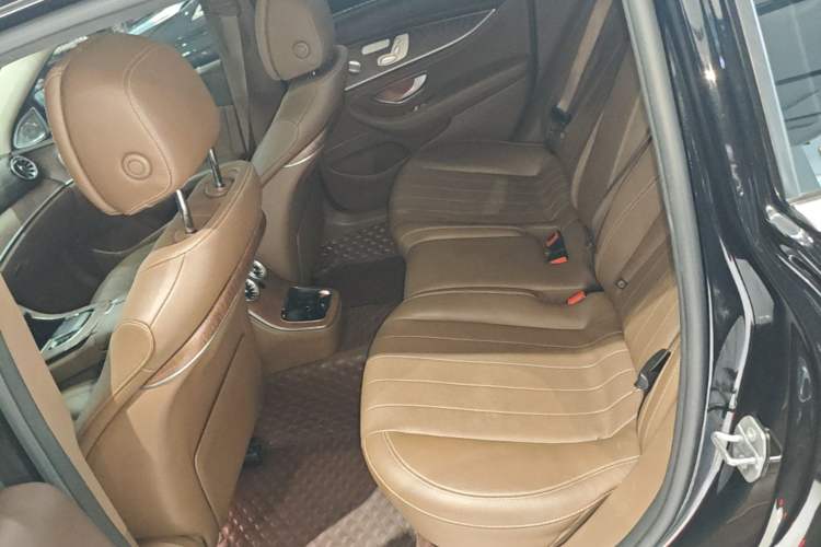 Used Mercedes-Benz E-Class 2023 Updated E 300 L Luxury Edition Left Rear Seat