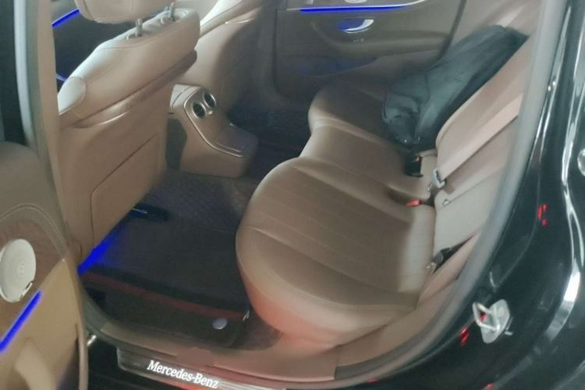 Used Mercedes-Benz E-Class 2023 Updated E 300 L Luxury Edition Left Rear Seat