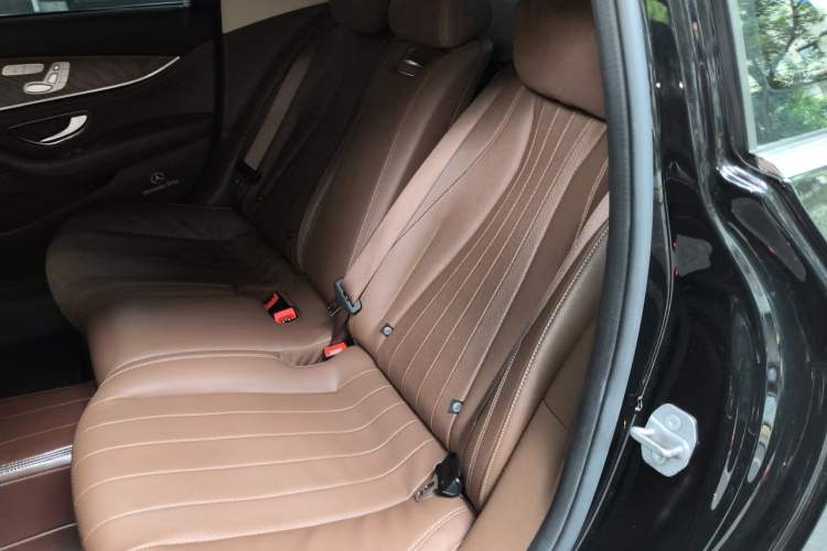 Used Mercedes-Benz E-Class 2023 Updated E 300 L Luxury Edition Left Rear Seat