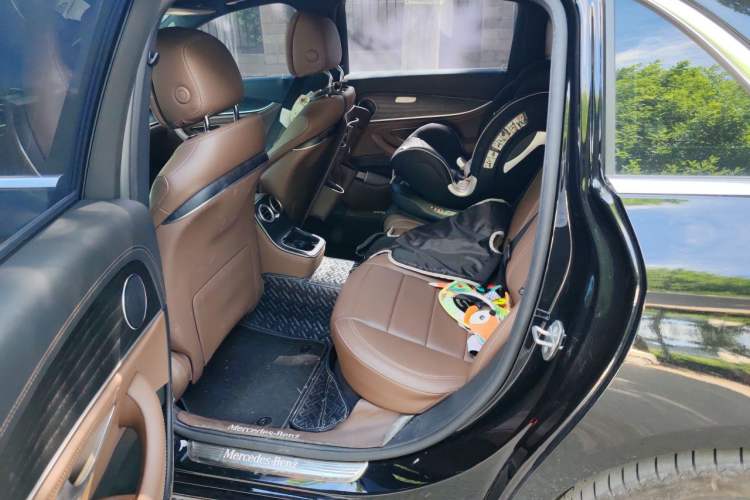 Used Mercedes-Benz E-Class 2023 Restyled E 300 L Sporty and Stylish Edition Left Rear Seat
