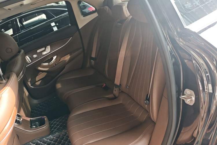 Used Mercedes-Benz E-Class 2023 E 300 L Luxury Model Left Rear Seat