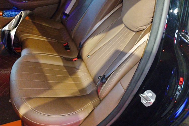 Used Mercedes-Benz E-Class 2023 Updated E 300 L Luxury Edition Left Rear Seat