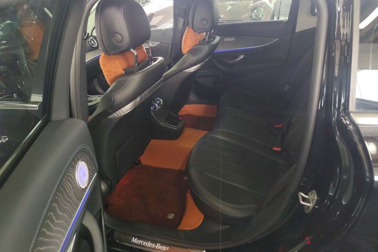 Used Mercedes-Benz E-Class 2023 Updated E 300 L Fashion Edition Left Rear Seat