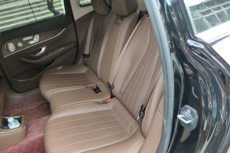 Used Mercedes-Benz E-Class 2023 Updated E 300 L Luxury Edition Left Rear Seat