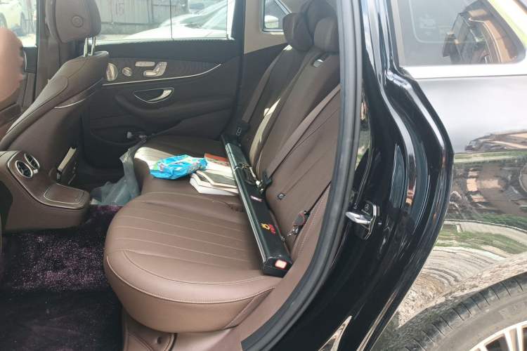 Used Mercedes-Benz E-Class 2023 E 300 L Luxury Model Left Rear Seat