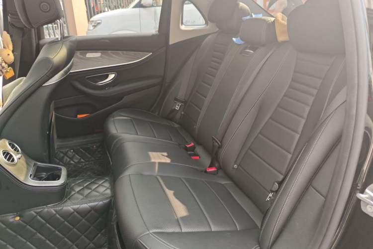 Used Mercedes-Benz E-Class 2023 Restyled E 300 L Sporty and Stylish Edition Left Rear Seat