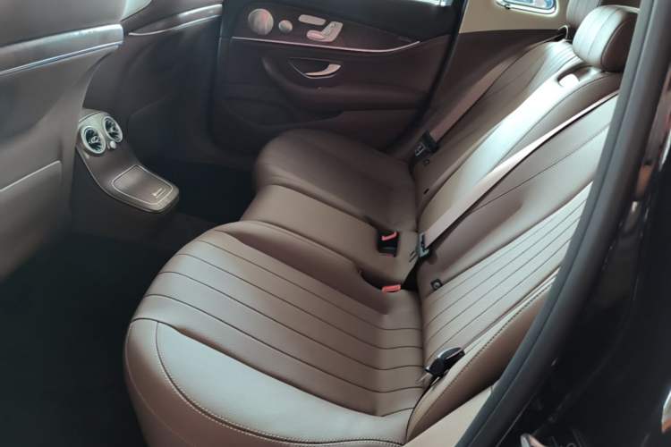 Used Mercedes-Benz E-Class 2023 Updated E 300 L Luxury Edition Left Rear Seat