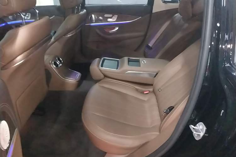 Used Mercedes-Benz E-Class 2023 Updated E 300 L Luxury Edition Left Rear Seat